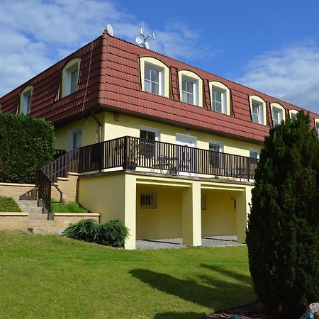 Penzion Kamejk Kamyk nad Vltavou Esterno foto