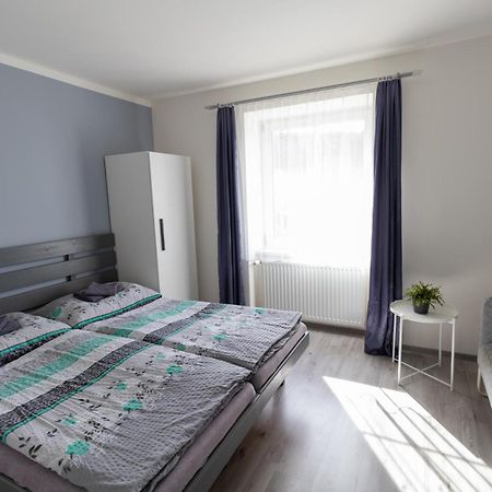 Penzion Kamejk Kamyk nad Vltavou Esterno foto